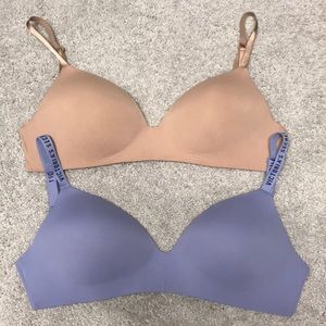 Lot Victoria’s Secret Wireless T-Shirt Bra 34DD